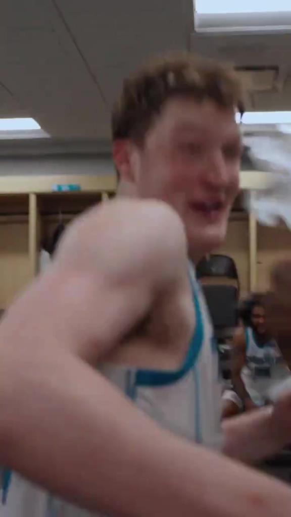 克努佩尔创造历史，创造NBA新秀三分记录，前途光明...